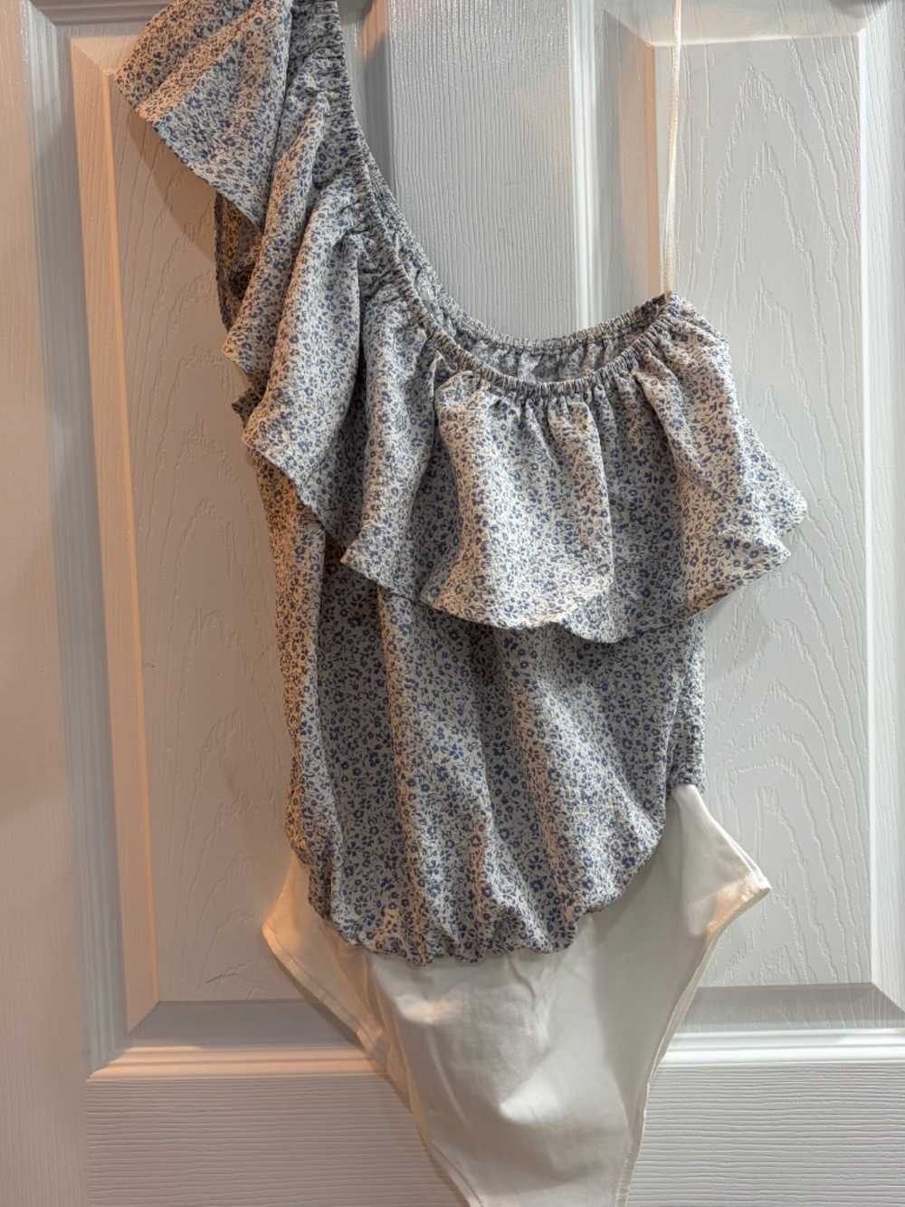 New Promesa One Shoulder Bodysuit in Blue One Piece Ruffle Elastic NWT - Picture 2 of 7